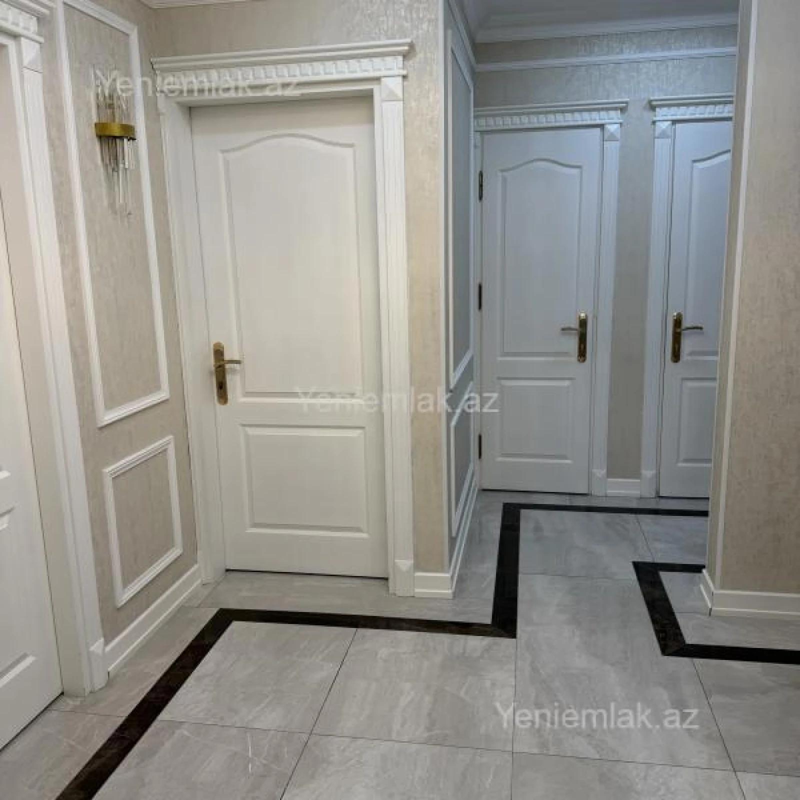 Satılır 3 otaqlı köhnə tikili 100 m²