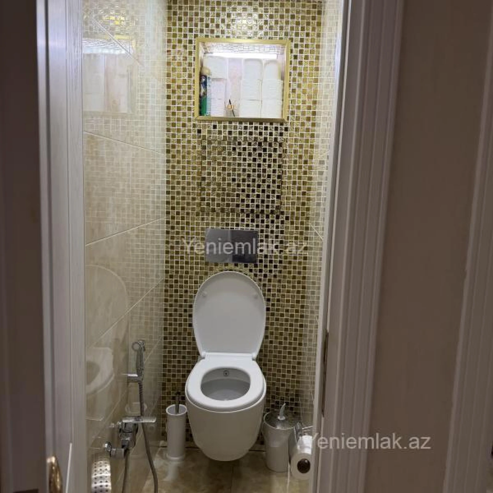 Satılır 3 otaqlı köhnə tikili 100 m²