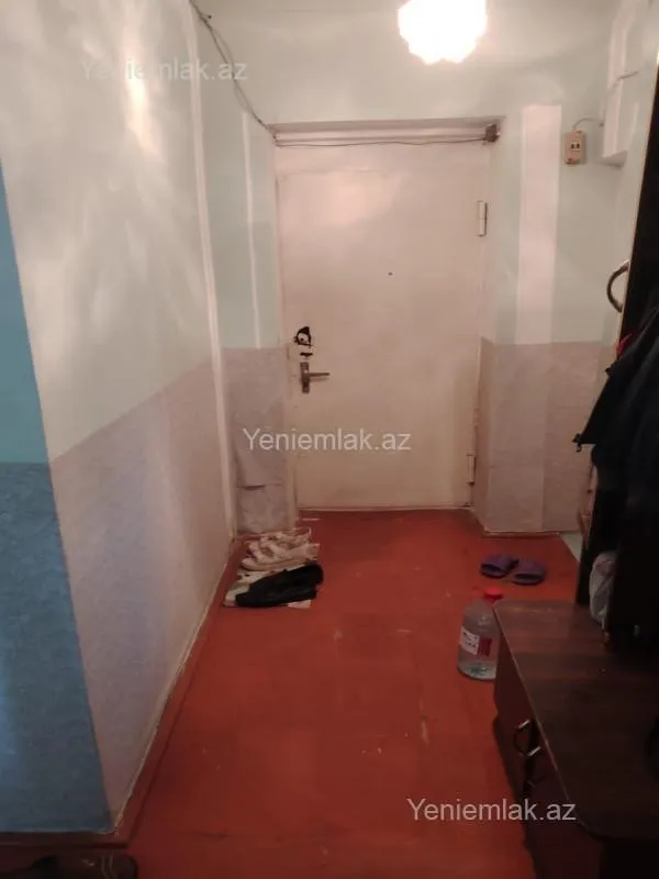 Satılır 3 otaqlı köhnə tikili 66 m²