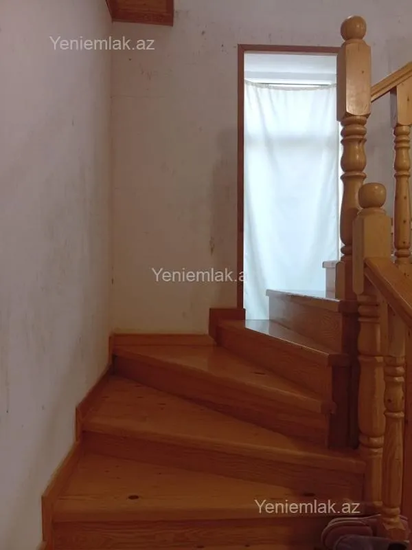 Satılır 4 otaqlı həyət evi 170 m²