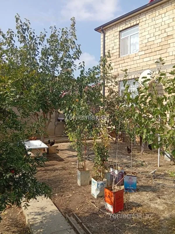 Satılır 4 otaqlı həyət evi 170 m²