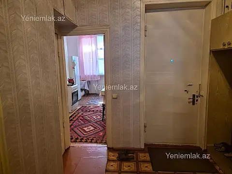 Satılır 2 otaqlı köhnə tikili 55 m²