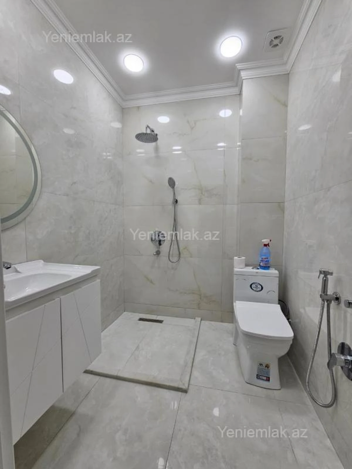 Satılır 2 otaqlı yeni tikili 60 m²