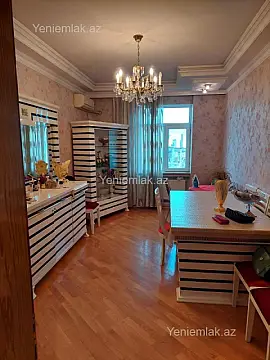 Satılır 4 otaqlı yeni tikili 200 m²