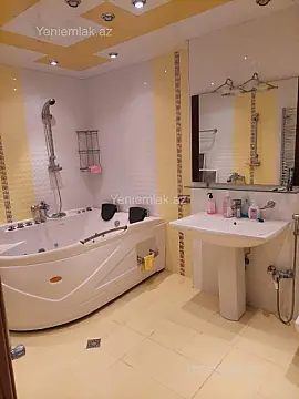 Satılır 4 otaqlı yeni tikili 200 m²