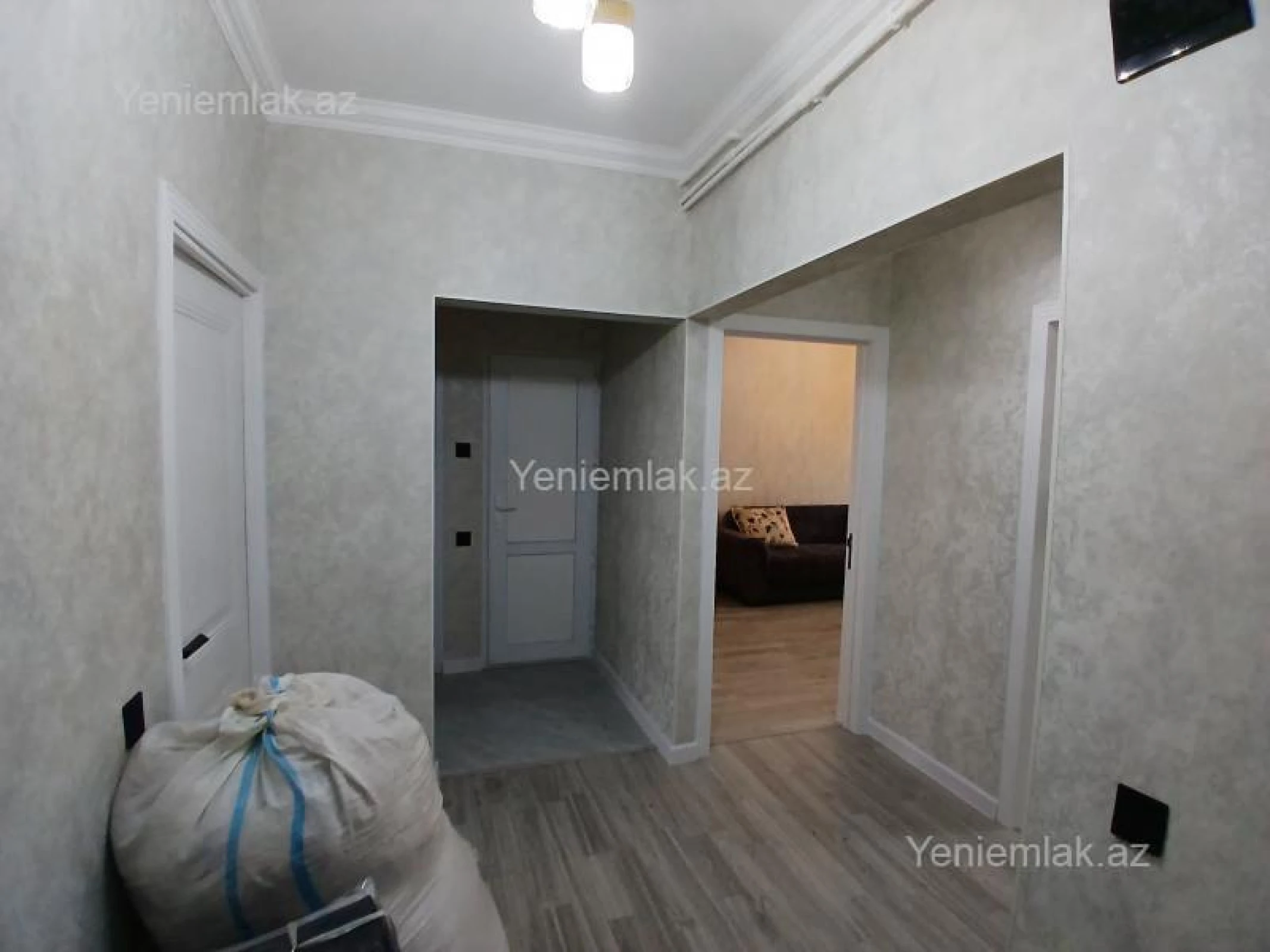 Satılır 3 otaqlı köhnə tikili 85 m²