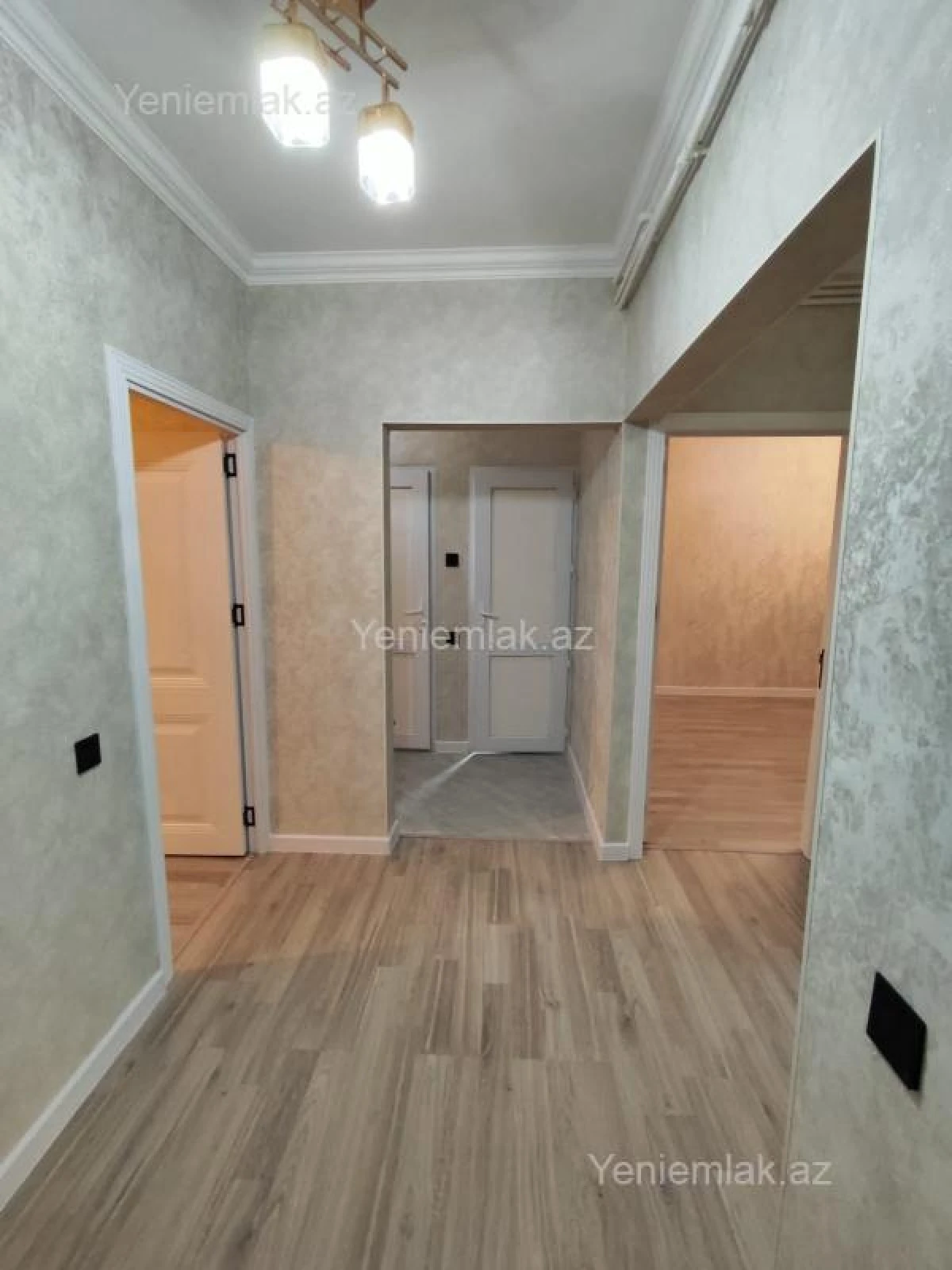 Satılır 3 otaqlı köhnə tikili 85 m²
