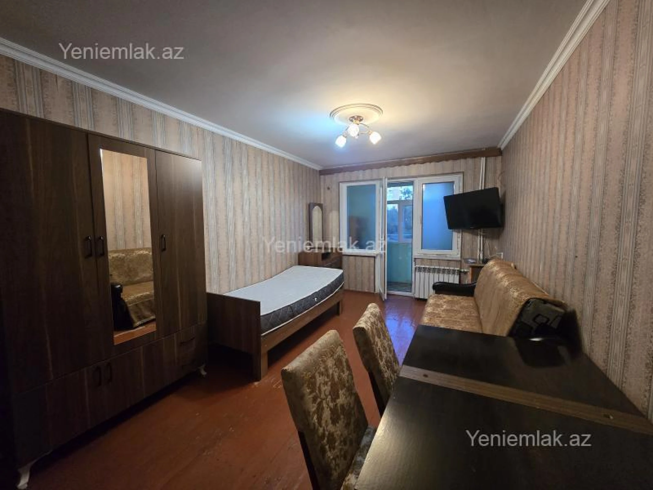 Satılır 1 otaqlı köhnə tikili 30 m²