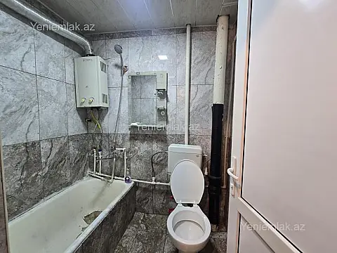 Satılır 1 otaqlı köhnə tikili 30 m²