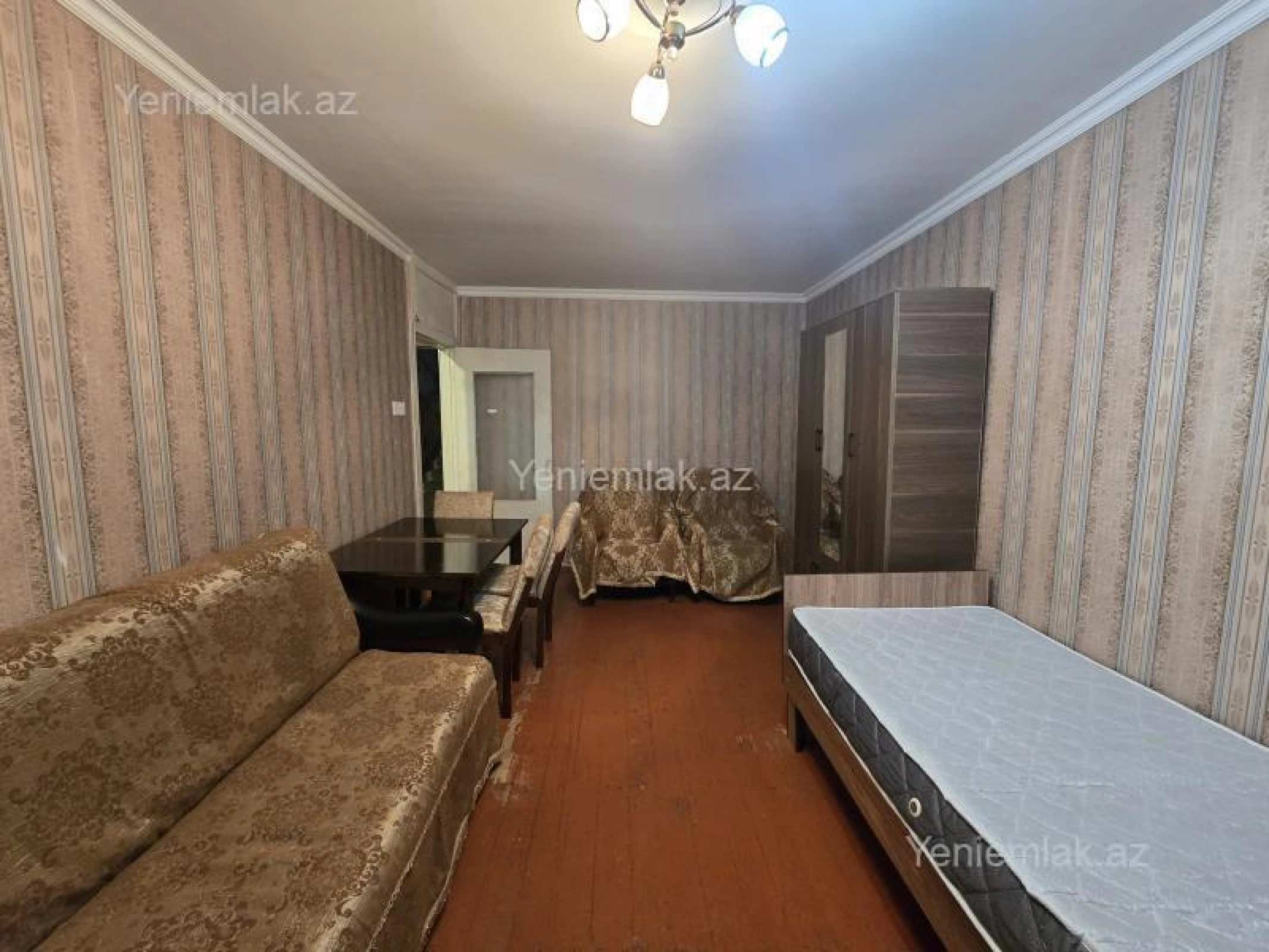 Satılır 1 otaqlı köhnə tikili 30 m²