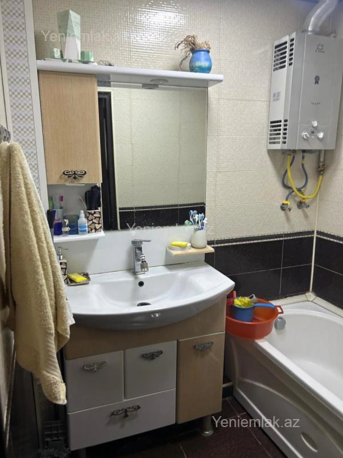 Satılır 3 otaqlı köhnə tikili 78 m²