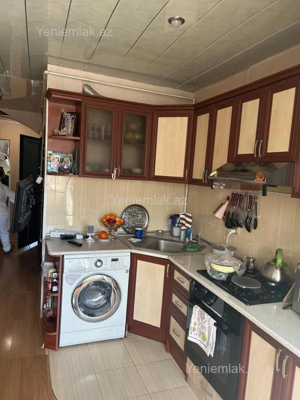 Satılır 3 otaqlı köhnə tikili 78 m²