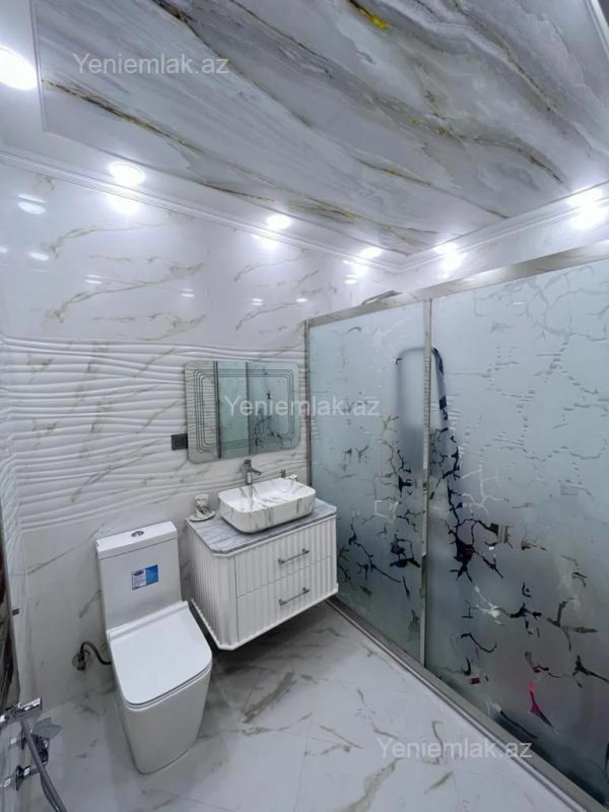 Satılır 3 otaqlı yeni tikili 108 m²