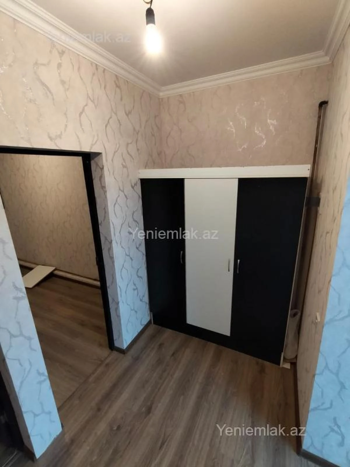 Satılır 1 otaqlı köhnə tikili 31 m²
