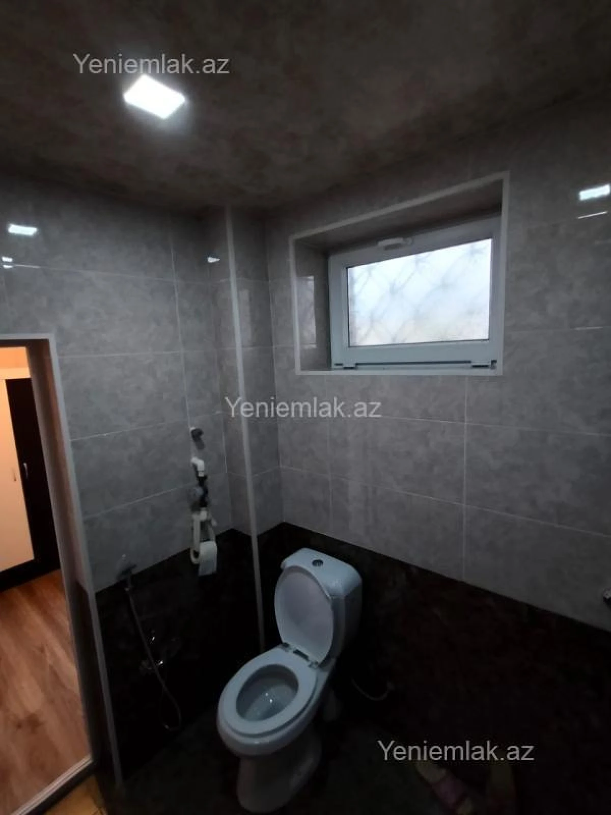 Satılır 1 otaqlı köhnə tikili 31 m²