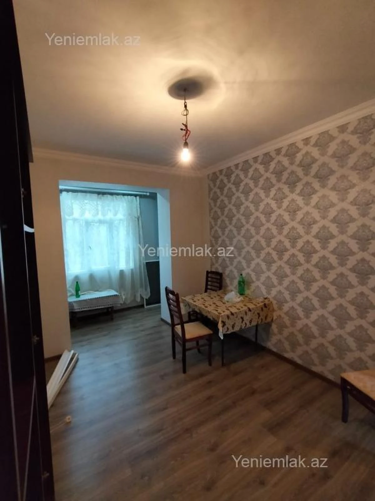 Satılır 1 otaqlı köhnə tikili 31 m²