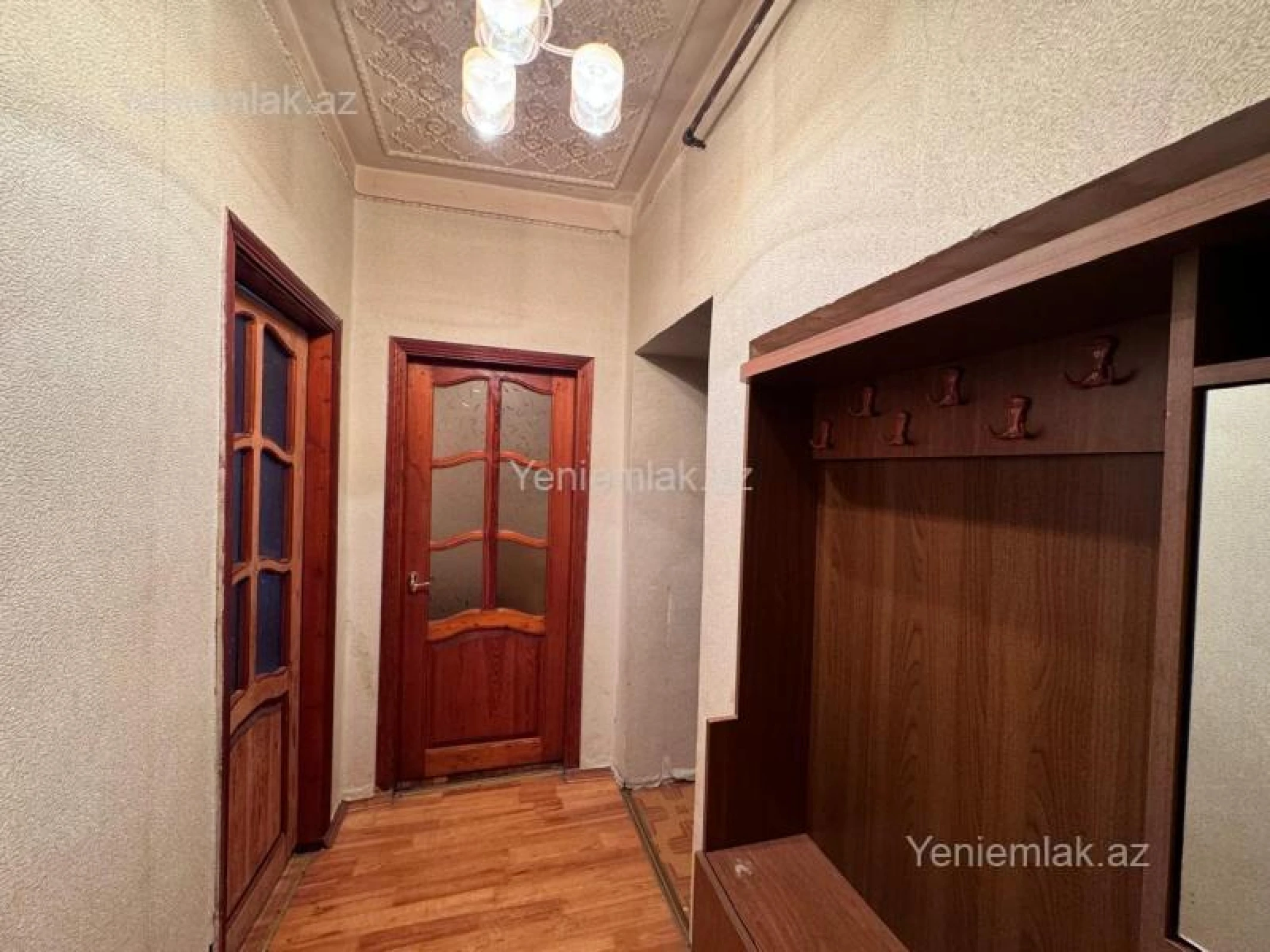 Satılır 3 otaqlı köhnə tikili 80 m²