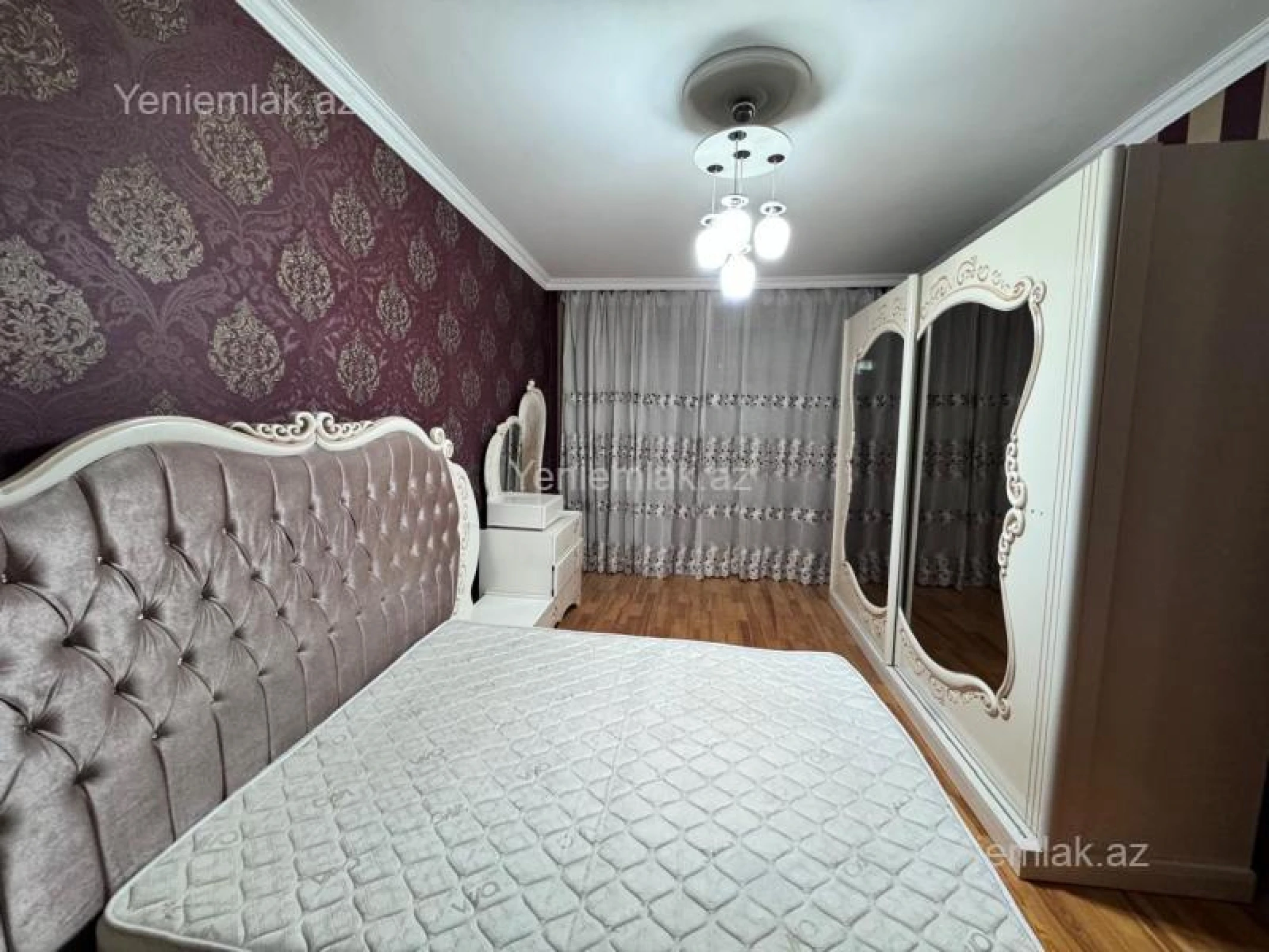Satılır 3 otaqlı köhnə tikili 80 m²