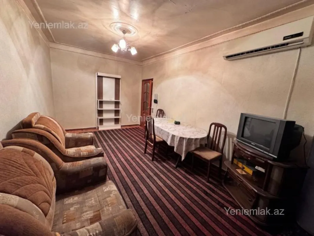 Satılır 3 otaqlı köhnə tikili 80 m²