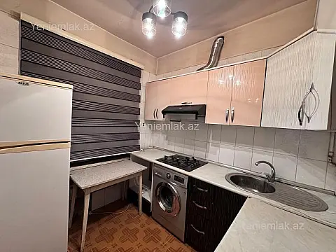 Satılır 3 otaqlı köhnə tikili 80 m²