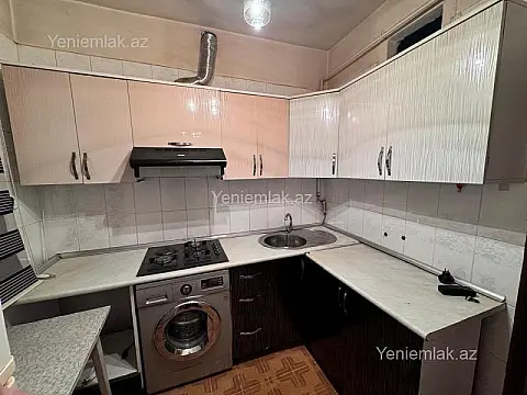 Satılır 3 otaqlı köhnə tikili 80 m²