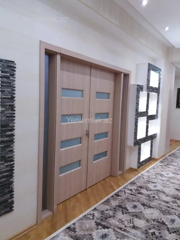 Satılır 3 otaqlı yeni tikili 125 m²