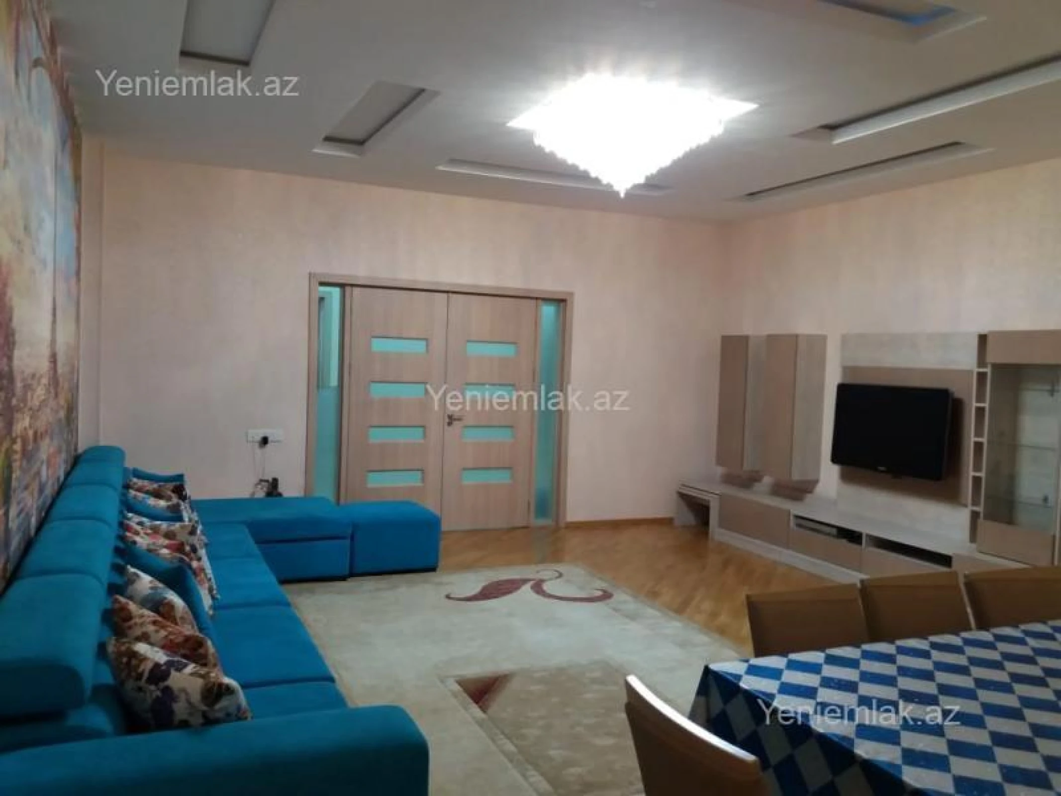 Satılır 3 otaqlı yeni tikili 125 m²