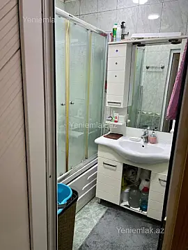 Satılır 5 otaqlı köhnə tikili 90 m²