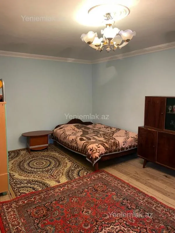 Satılır 7 otaqlı həyət evi 150 m²