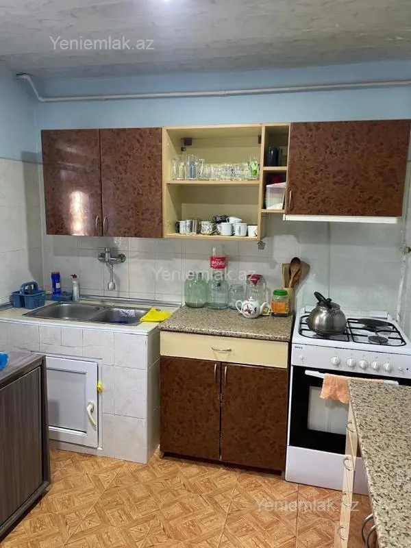 Satılır 7 otaqlı həyət evi 150 m²