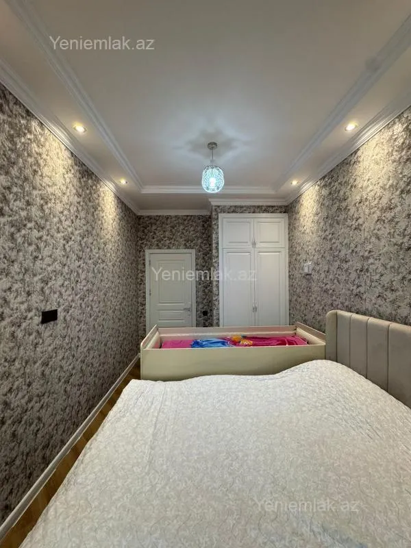 Satılır 3 otaqlı yeni tikili 98 m²