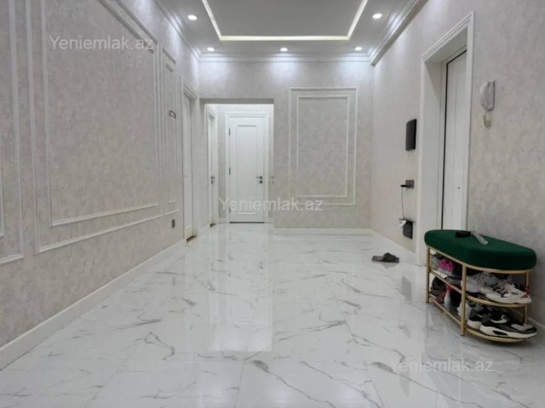 Satılır 3 otaqlı yeni tikili 158 m²