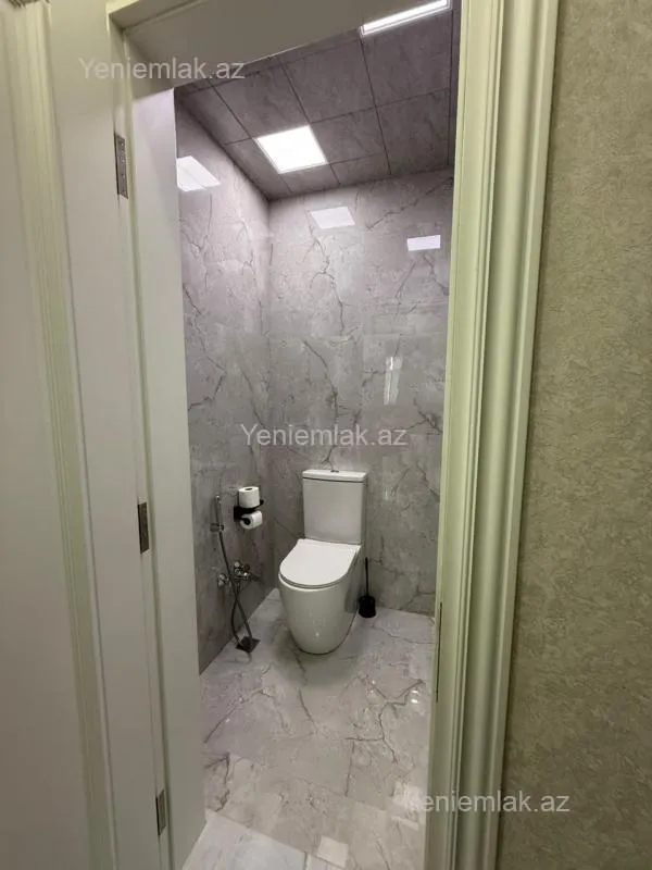 Satılır 3 otaqlı yeni tikili 158 m²