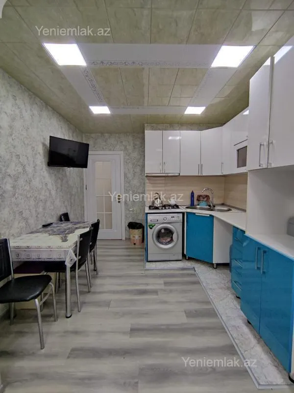 Satılır 5 otaqlı köhnə tikili 105 m²