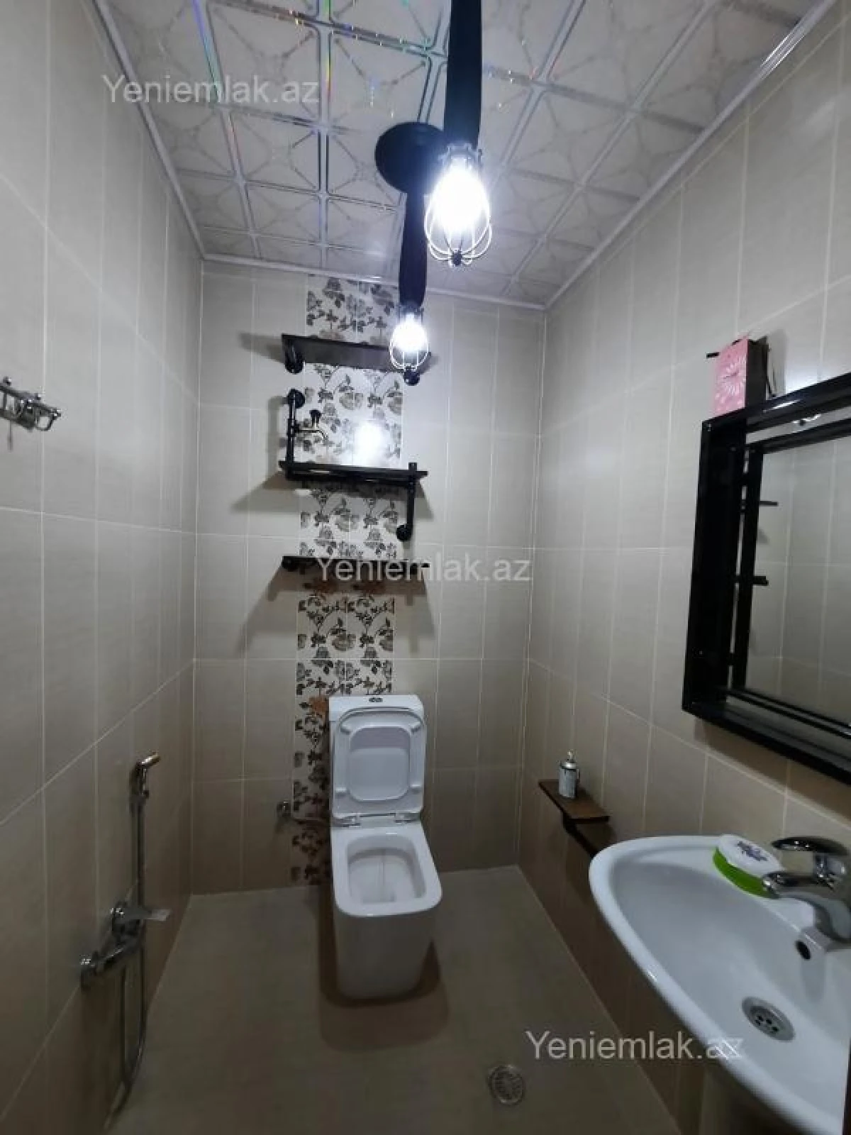 Satılır 3 otaqlı yeni tikili 135 m²