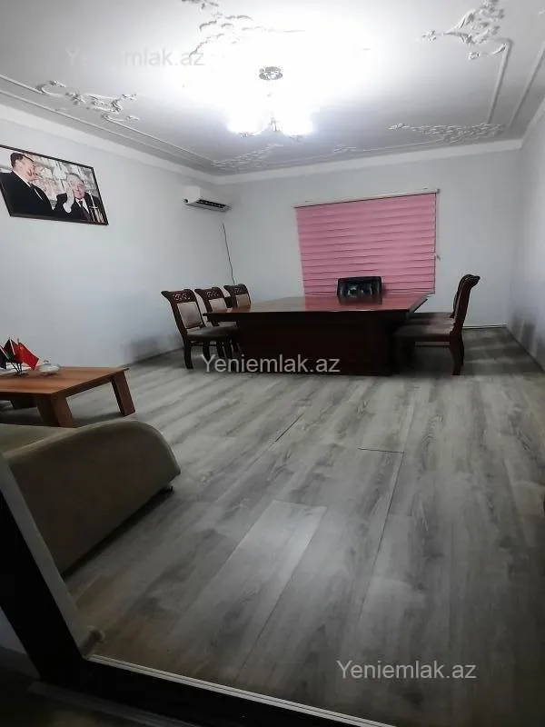 Satılır 3 otaqlı köhnə tikili 85 m²
