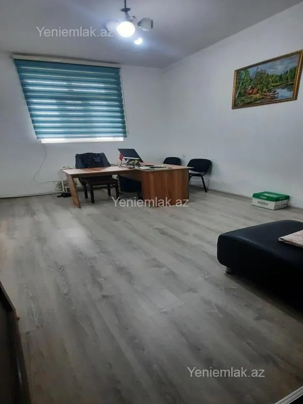 Satılır 3 otaqlı köhnə tikili 85 m²