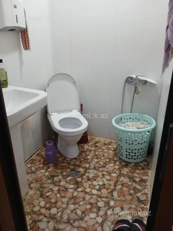 Satılır 2 otaqlı köhnə tikili 55 m²
