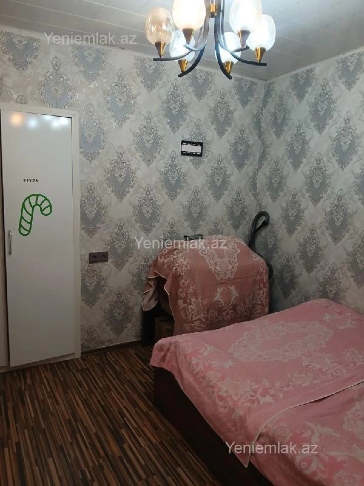 Satılır 2 otaqlı köhnə tikili 55 m²