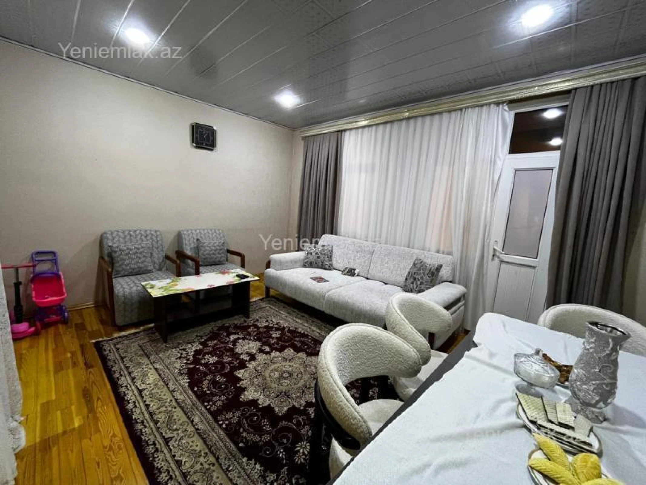 Satılır 3 otaqlı köhnə tikili 74 m²