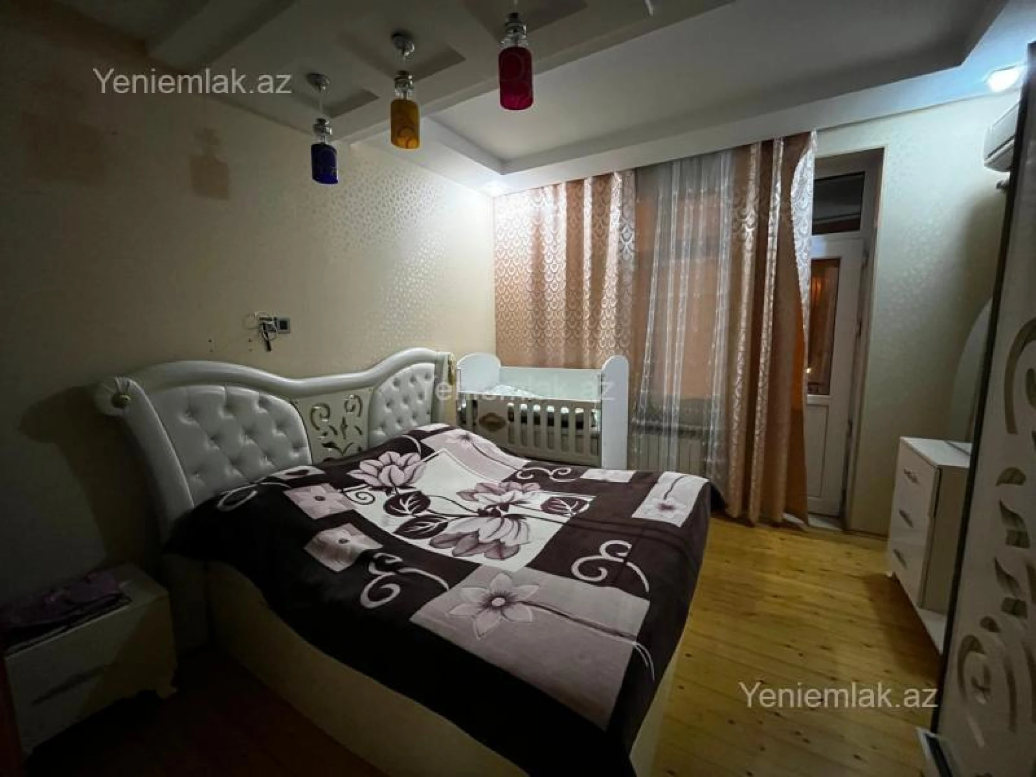Satılır 3 otaqlı köhnə tikili 74 m²