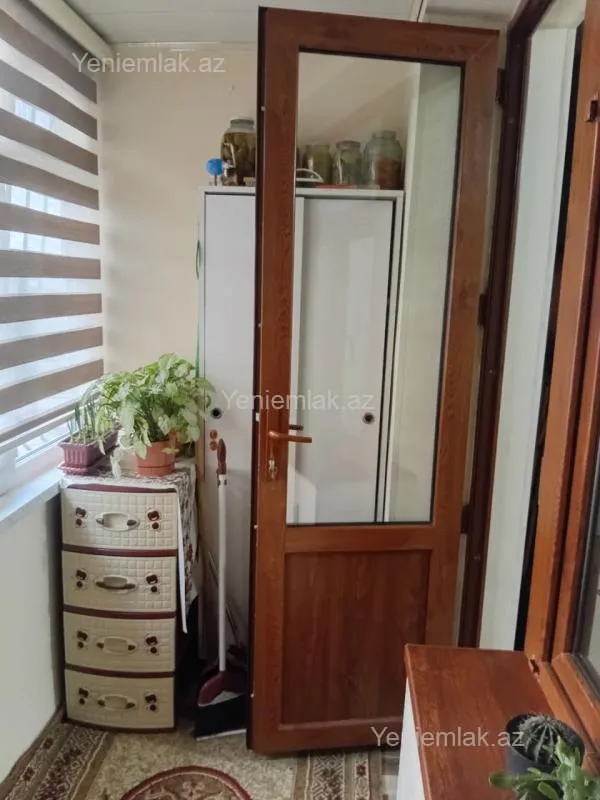 Satılır 2 otaqlı köhnə tikili 48 m²