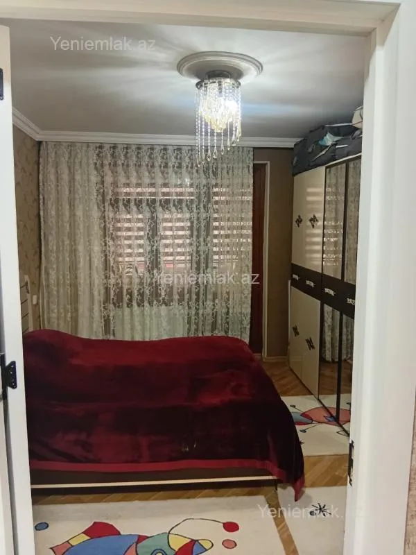 Satılır 2 otaqlı köhnə tikili 48 m²