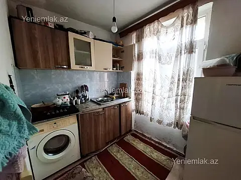 Satılır 1 otaqlı köhnə tikili 30 m²