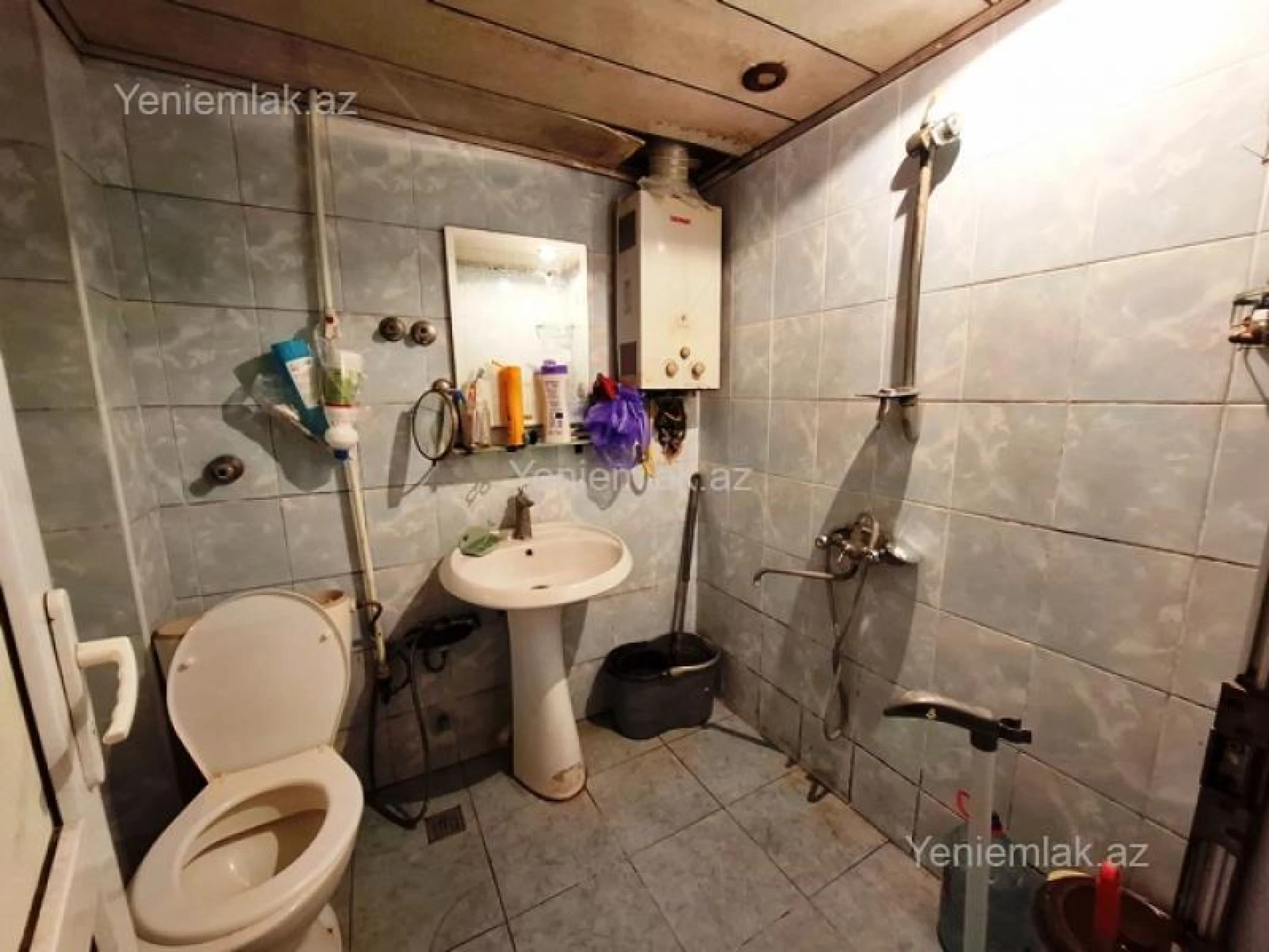 Satılır 1 otaqlı köhnə tikili 30 m²