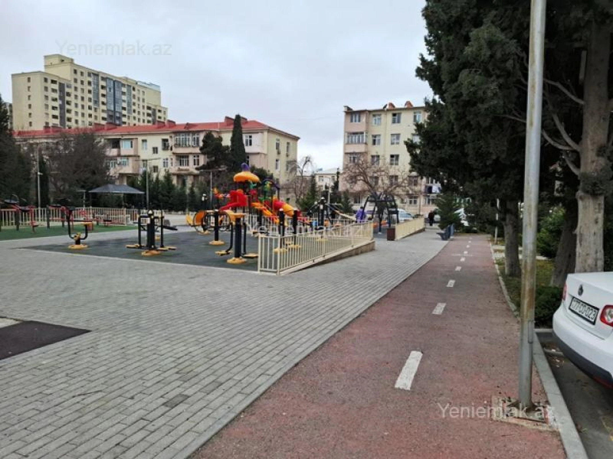 Satılır 1 otaqlı köhnə tikili 30 m²