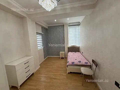 Satılır 4 otaqlı yeni tikili 135 m²