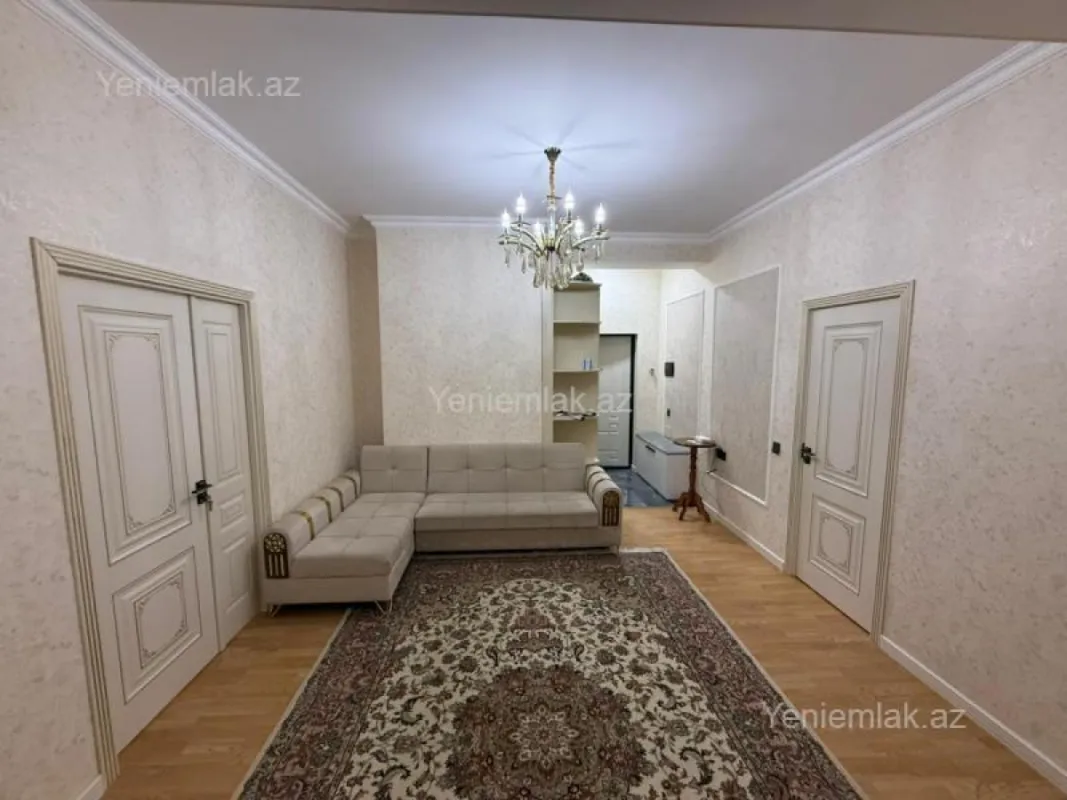 Satılır 4 otaqlı yeni tikili 135 m²