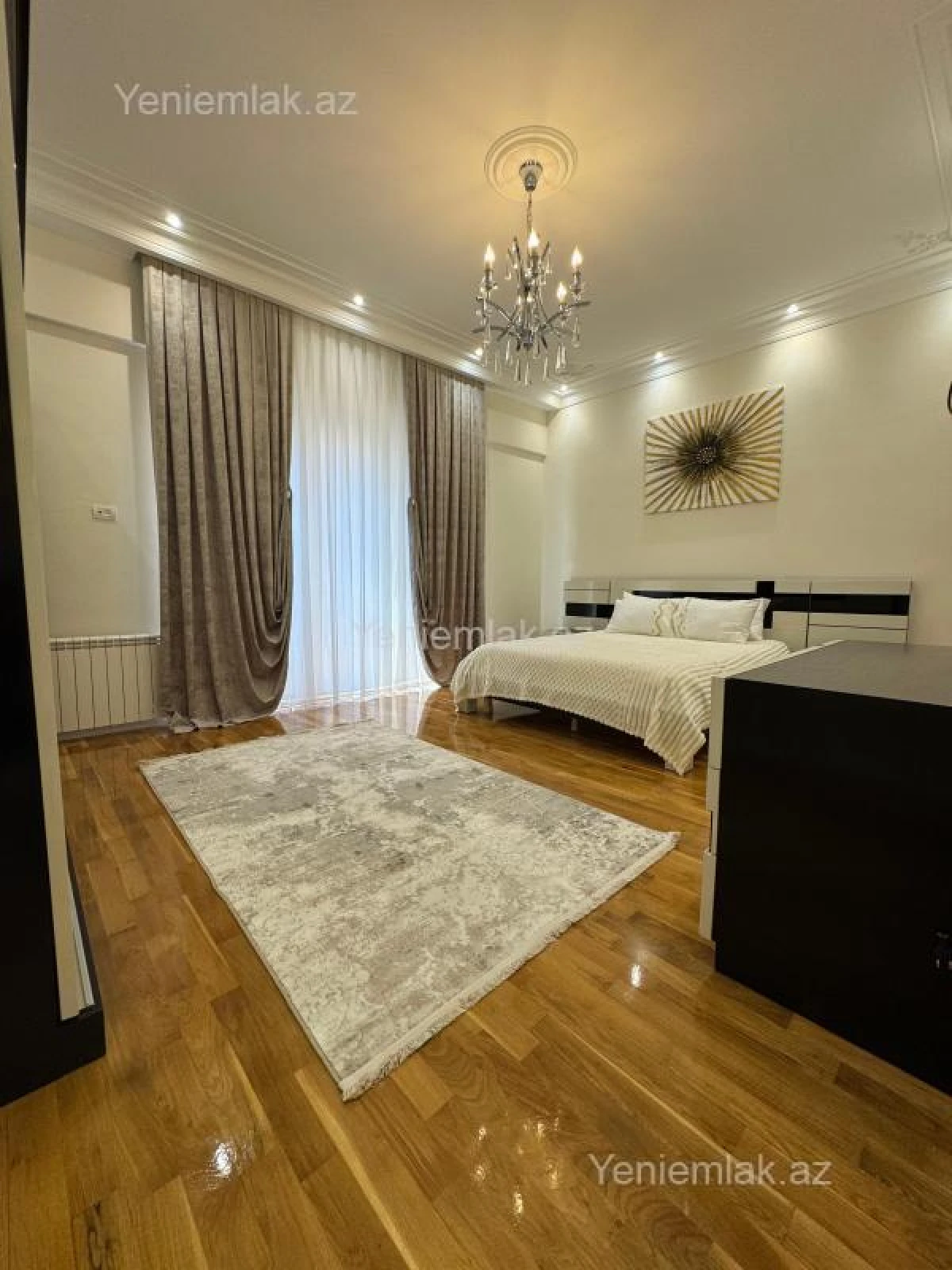 Satılır 4 otaqlı yeni tikili 220 m²