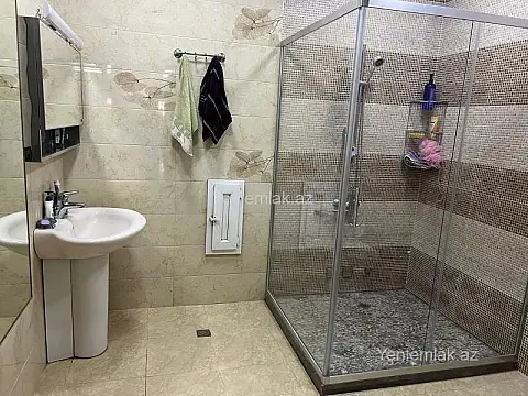 Satılır 4 otaqlı yeni tikili 183 m²